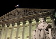 Présomption de légitime défense des forces de l&rsquo;ordre : le camouflet du gouvernement à l&rsquo;Assemblée nationale