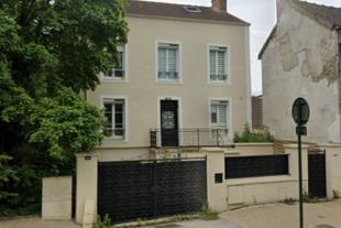 Le CCAS de Corbeil-Essonnes loue une maison à un particulier pour héberger des personnes sans-abri.