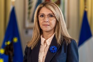 Patricia_Mirallès_-_Portrait_officiel_-_2022