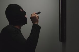 Après le vol au Louvre fin 2025, que fait l&rsquo;Etat pour la sécurité des musées territoriaux  ?