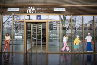 Façade de la Maison départementale de l'Autonomie et des Aidants (MDAA) au Pulse à Saint-Denis