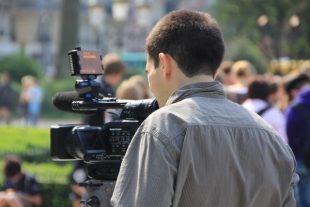 cinema-tournage-Fabien R.C.-AdobeStock_31437191