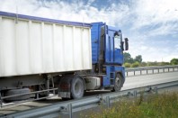 Camion sur 4 voies