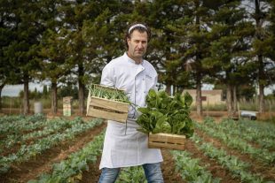 Lionel SENPAU, Chef de cuisine Responsable du service restauration Ville de MANDUEL (30)