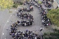 En permettant de choisir son horaire d'arrivée, des applications évitent la formation de files d'attente.