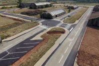 1. Des places de parking ont été aménagées.