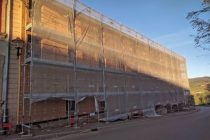 A Tramayes, plusieurs bâtiments publics ont fait l’objet d’une rénovation thermique, comme la gendarmerie (ici) et la salle des fêtes.