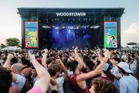 En août 2023, le festival musical Woodstower, qui se tient près de Lyon, a subi deux jours de canicule, un d’orage et un de pluie sur ses quatre dates de concert.