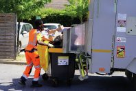 La CA Grand Paris sud compte aujourd’hui quatre camions-bennes équipés d’un capteur intelligent qui scanne le contenu du bac lors de son déversement.