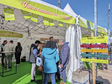 Pour attirer des visiteurs et séduire de futurs habitants, le village « La Lozère dans une métropole » s’est installé quelques jours à Clermont-Ferrand.