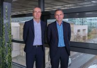 Emmanuel Spinat (à gauche), directeur de l’AIFE, et Guillaume Robert, DGA de la direction générale des finances publiques.