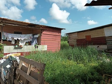 En février 2024, la CA du centre littoral a signé un plan intercommunal de lutte contre les logements indignes essaimés sur ses communes.