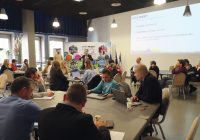 À Saint-Priest (Rhône), des petits-déjeuners de manageurs sont régulièrement organisés pour traiter des sujets en lien avec l’IA.