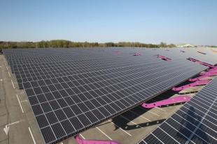 centrale photovoltaique au lac