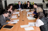 TABLE-RONDE