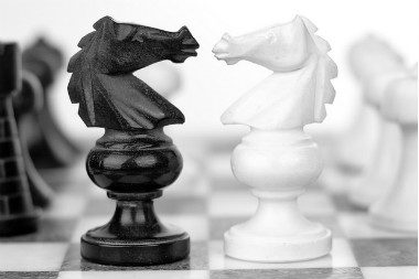 Tension-confrontation-combat-echec-UNE