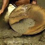  Le taux d’imprégnation des Guyanais au mercure – utilisé par les chercheurs d’or – a doublé de 1994 à 2005, selon une étude de l’Institut national de veille sanitaire.