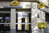 Bureau de poste moderne extérieur